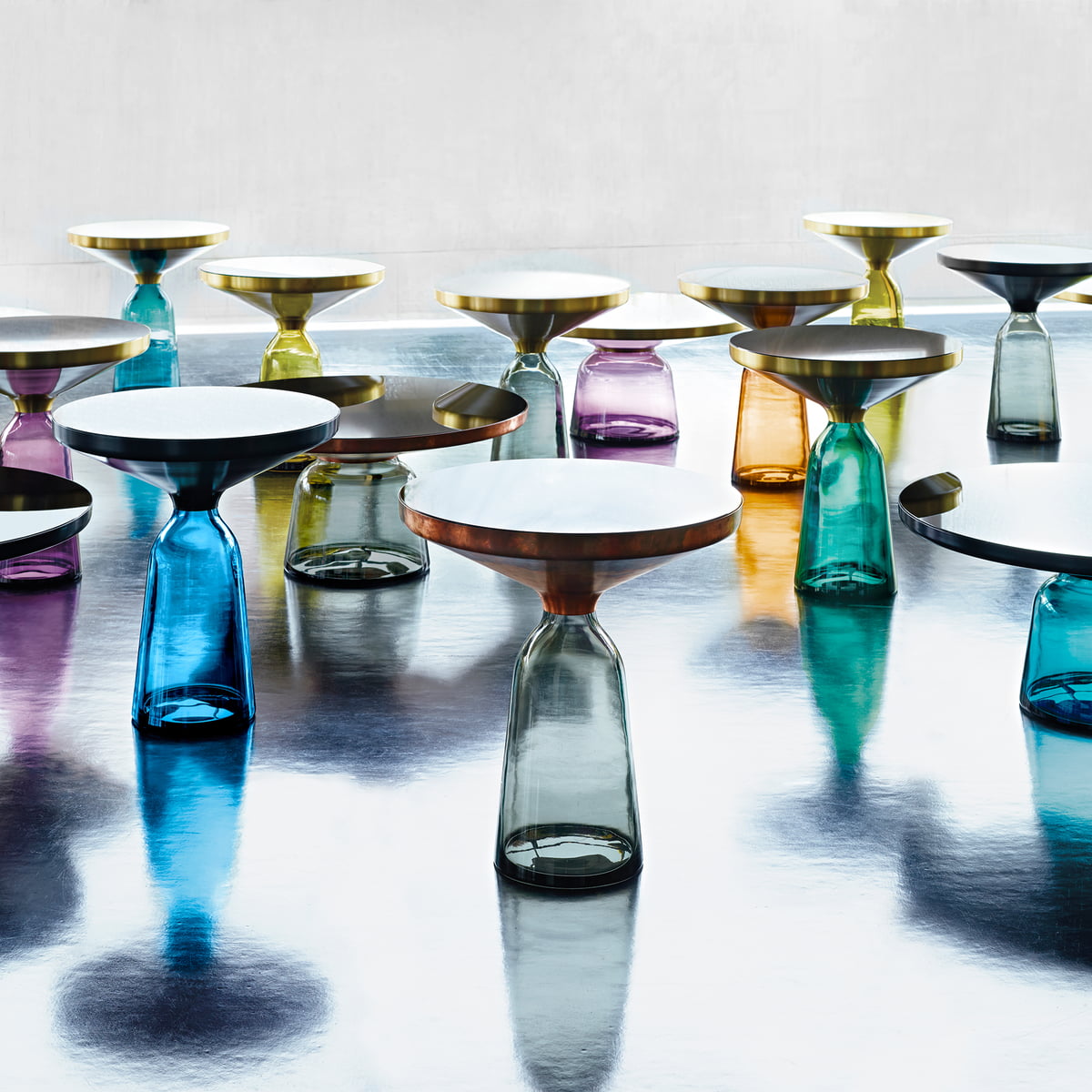 【高級家具】ベル コーヒーテーブル　BELL COFFEE TABLE ClassiCon - Bell Coffee table | Connox