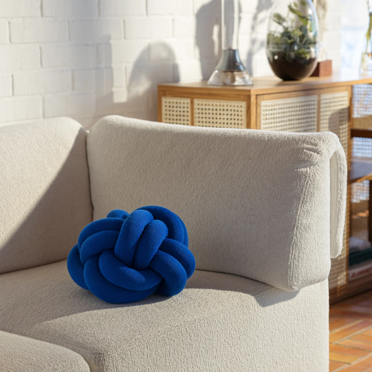 Design House Stockholm KNOT ノット クッション Design House Stockholm - Knot Cushion | Connox