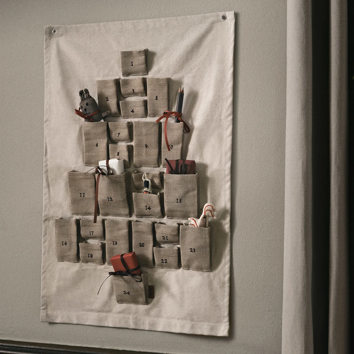 クリスマス ferm LIVING Pine Christmas Calendar mini Pine Christmas Calendar - Mini - Natural | ferm LIVING