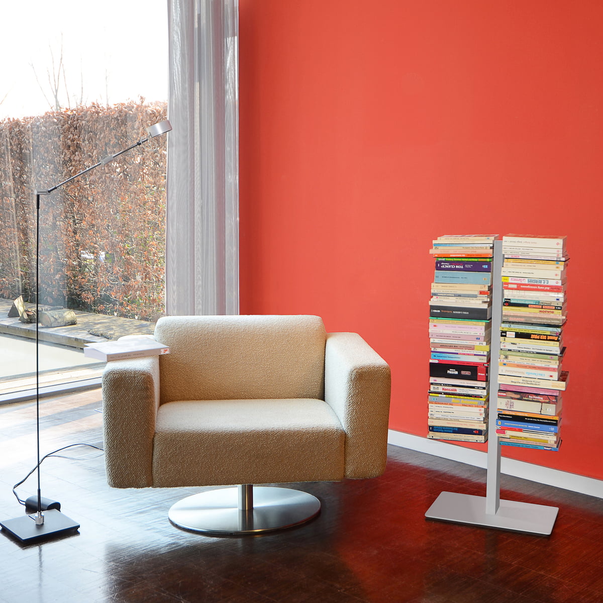 Revistero de pared Booksbaum de Radius design. Mobiliario y complementos de  hogar