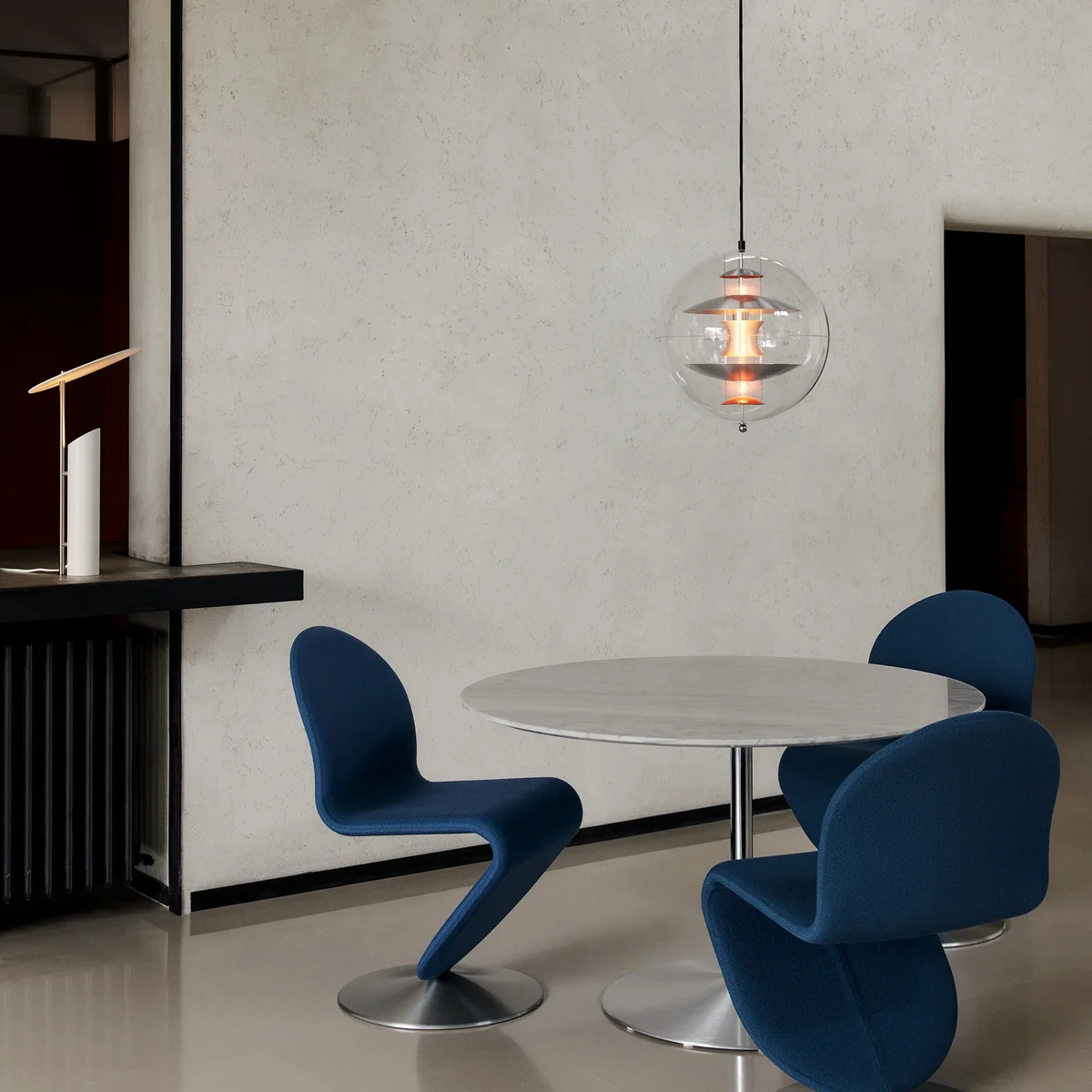 ルイスポールセン製オリジナル VP-GLOBE 50 Verner Panton VP Globe by Verner Panton for Verpan | hive