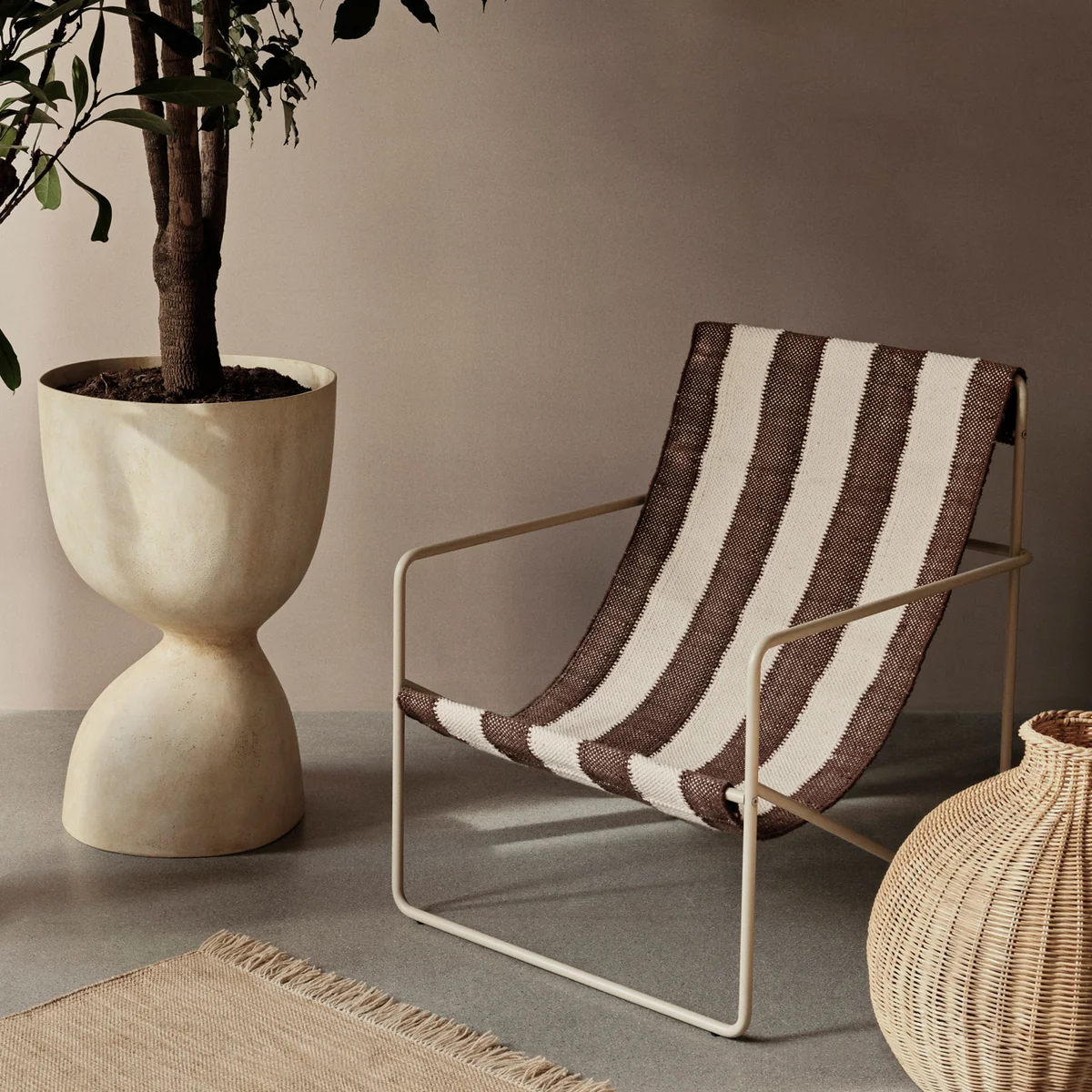 【クッション付】ferm living desert lounge chair Desert Lounge Chair - Black/Solid Cashmere by ferm LIVING
