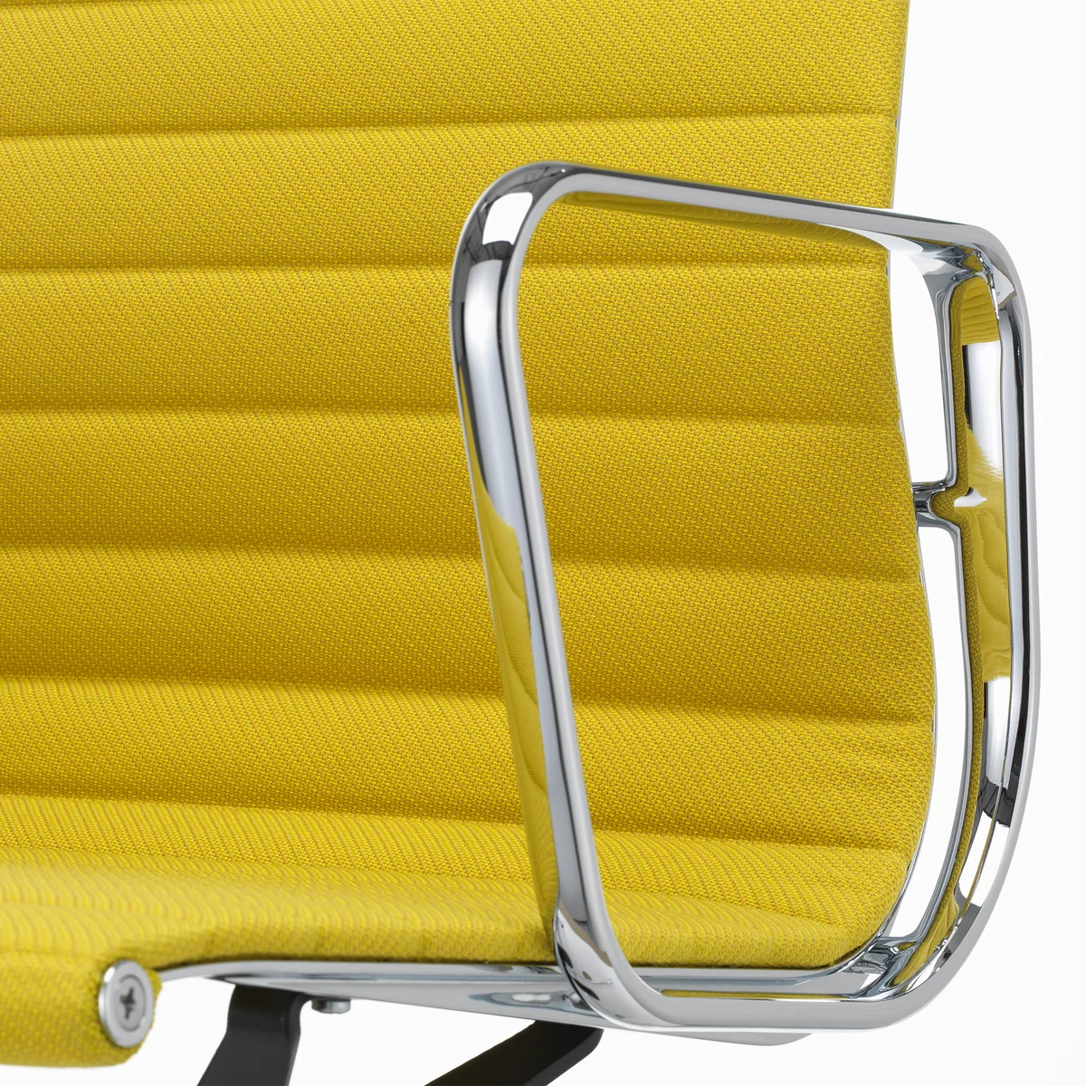 Vitra - EA 131 Office chair with armrests | Connox