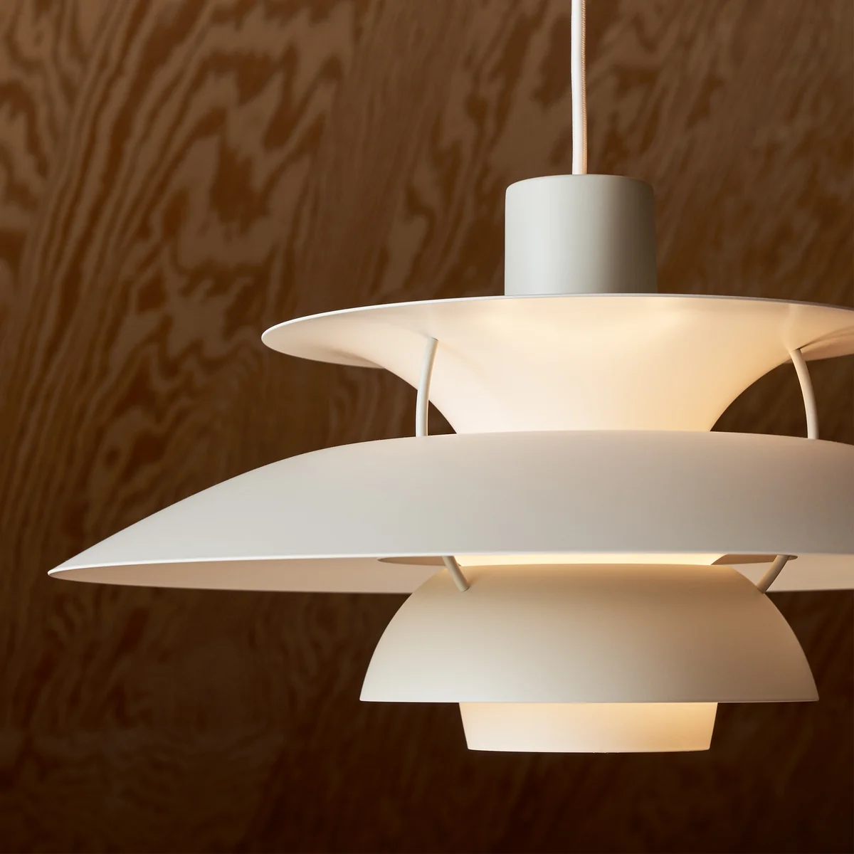Louis Poulsen - PH 5 pendant light | Connox