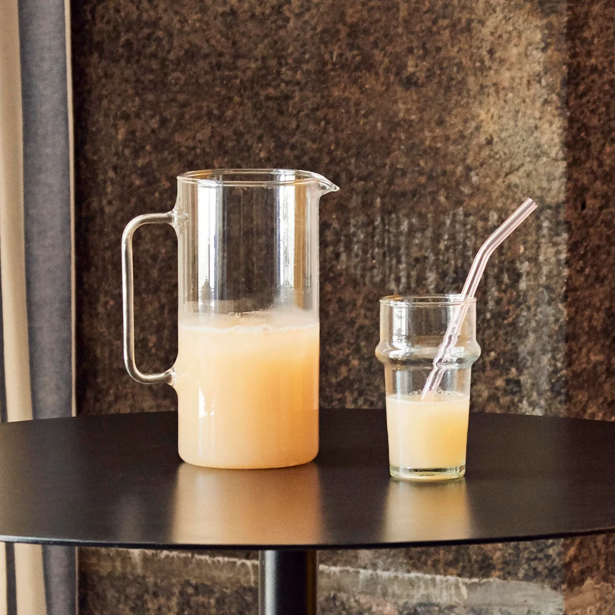 HAY Jug S &amp; L共2件 Glass HAY - Glass jug | Connox