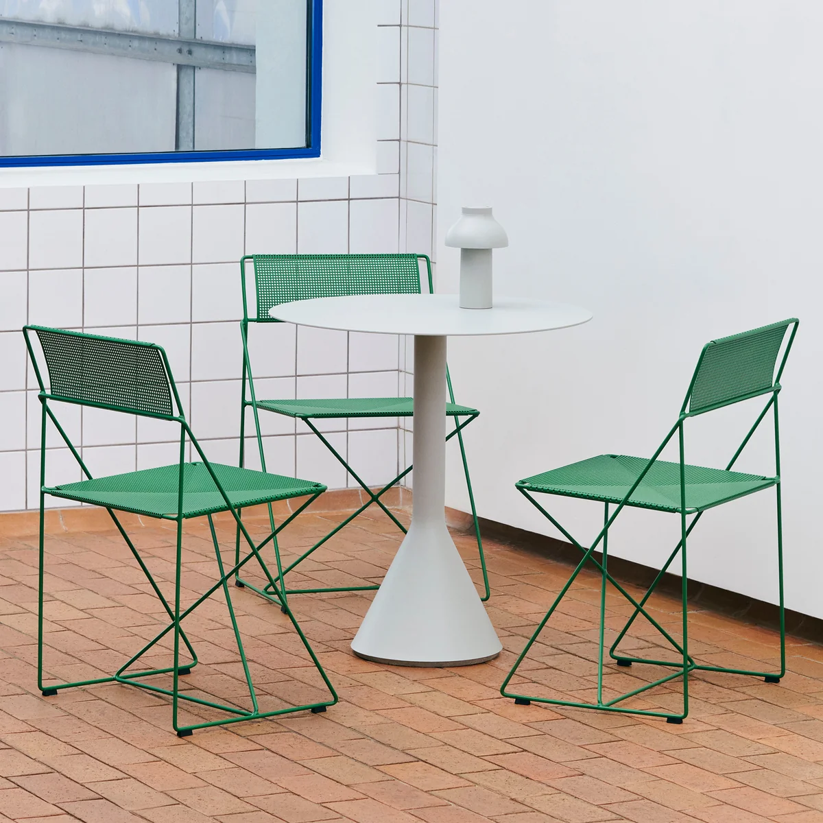 ※都内送料無料 HAY PALISSADE CONE TABLEΦ60xH105 Palissade Cone Table, Ø 60 x H 105, Sky grey | Hay | Garden