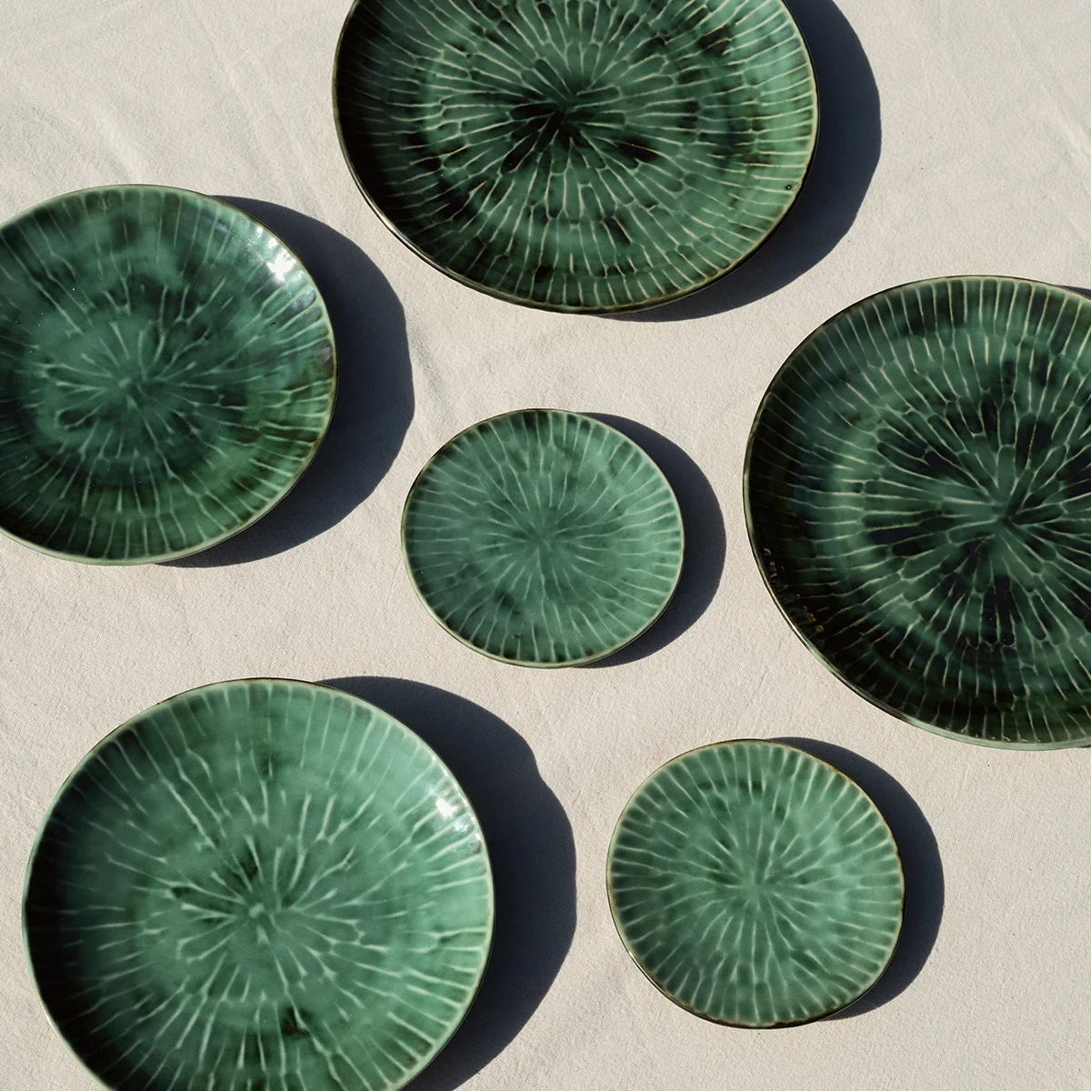 Serax - Verde Lanza Plate | Connox