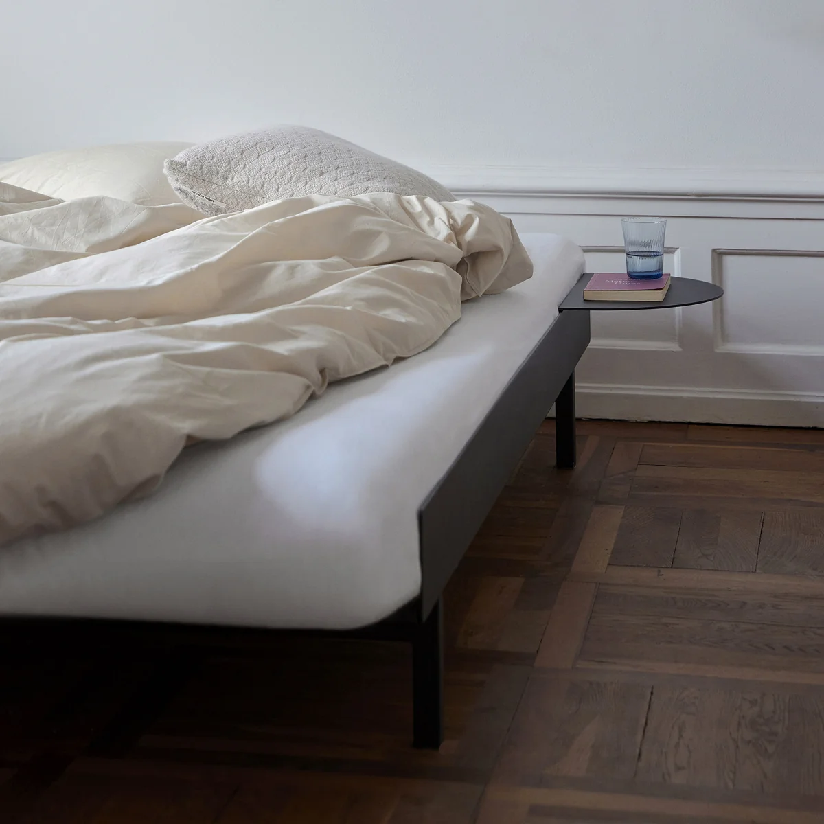 Moebe - Bed, 90 - 180 cm, black