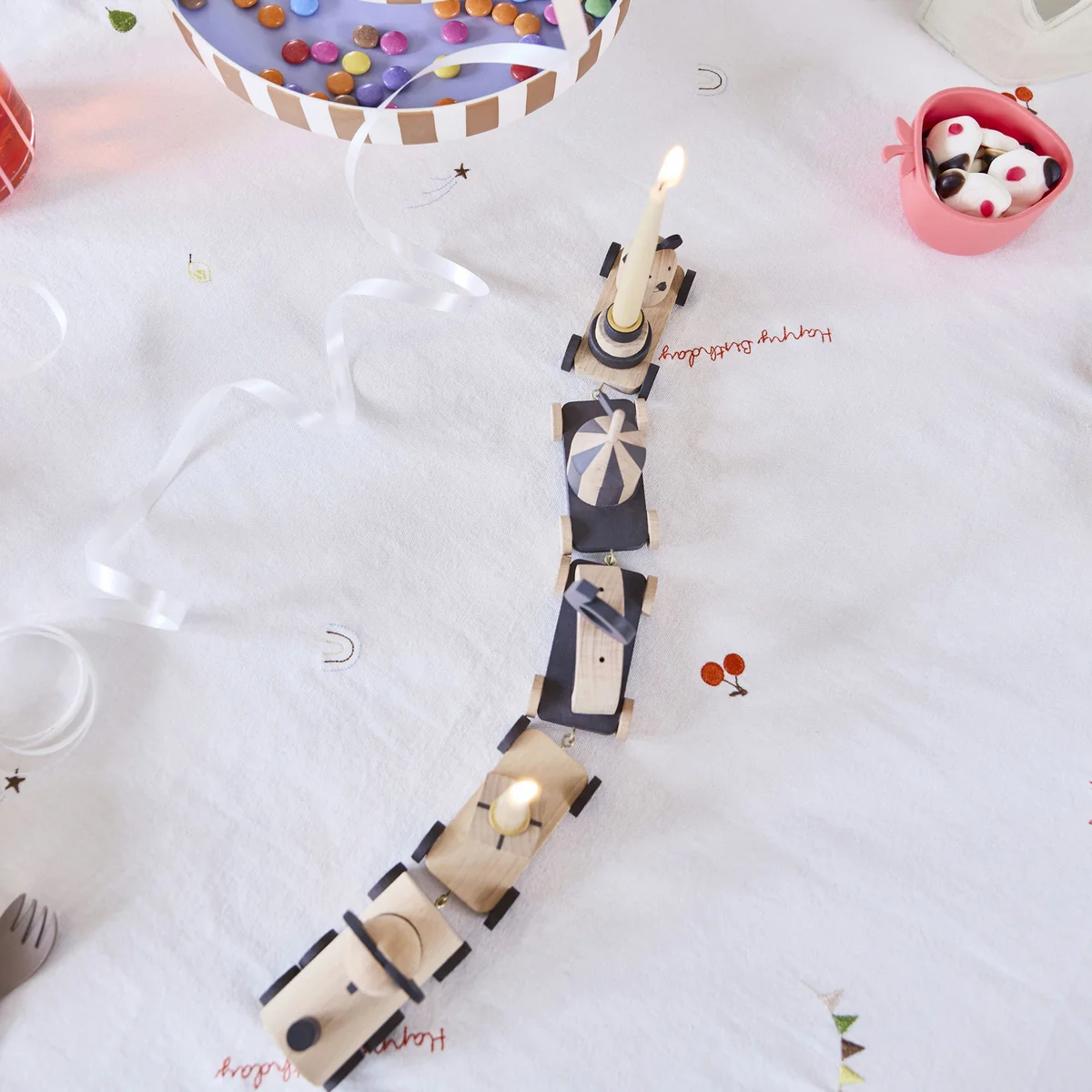 OYOY - Birthday tablecloth