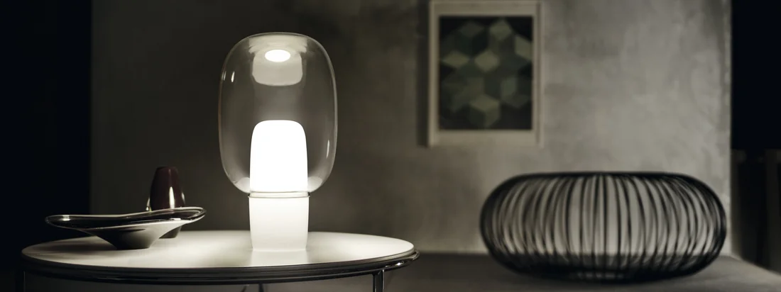 Topic: LED lamps, large banner