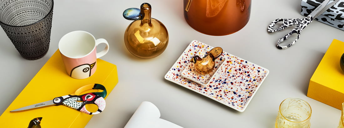 The cheerful Oiva Toikka collection by Iittala includes a variety of different products with numerous playful patterns that can be wonderfully combined.