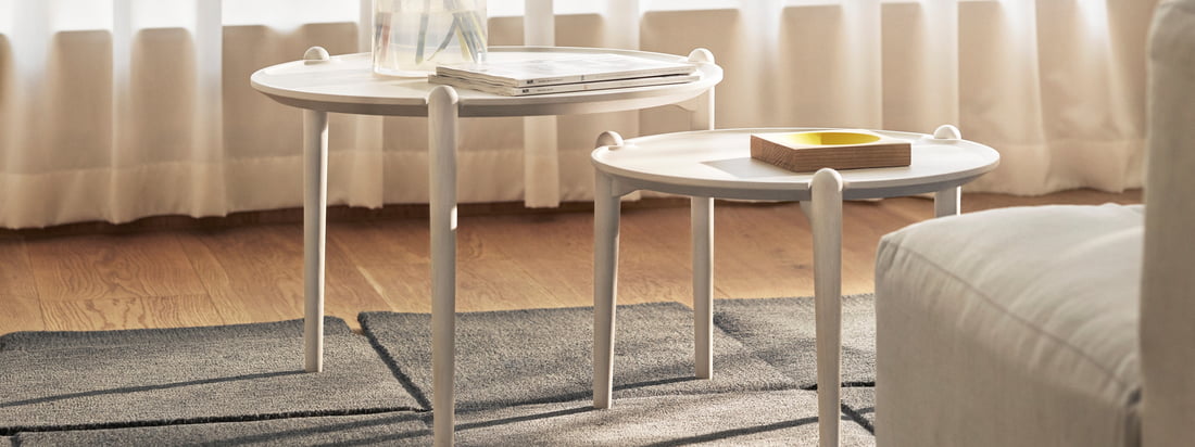 No other product can be used as flexibly as the side table. Whether as a coffee table, bedside table or multifunctional furniture when there are guests. Side tables are available in countless colors and materials. So you too will find the right table for your home.
