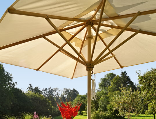 Find parasols, sun tents and parasol stands for the sunniest and warmest days of the year!