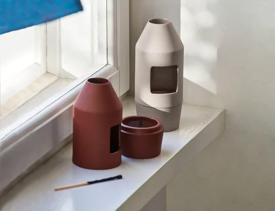 Find room fragrances, diffusers, aroma lamps, room sprays and much more here ...