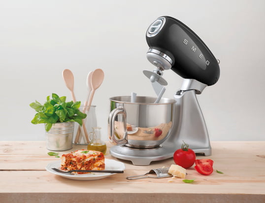 Equip your kitchen with good design kitchen appliances. This makes cooking and baking twice as much fun!