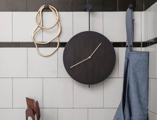 Find a variety of wall clocks for your kitchen, office or living room in our online shop.