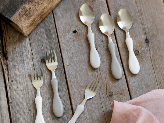 Individual children's cutlery - a nice gift for the little ones who learn to eat with a knife and fork.