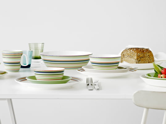 Colourful and friendly: The Origo collection by Iittala is simply pretty to look at. Since the design remains unobtrusive and timeless despite of the numerous colours.