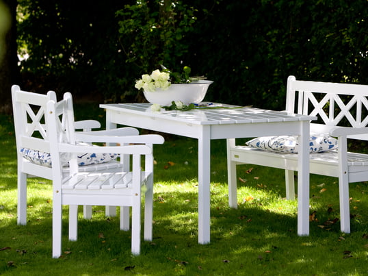 The Skagen Bench, the Skagen Table and the Skagen Chair are ruggedly built garden furniture of the Skagen series and a classic example for timeless, scandinavian design.