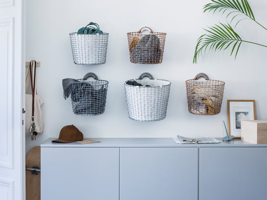 Thanks to the handle, the Bin storage baskets from Korbo in various designs can be attached to the wall with the matching Bin Hanger if required.