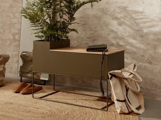The Plant Box by ferm Living in the ambience view: The Plant Box becomes an absolute eye-catcher as a plant container on the Eternal Oval Jute carpet in the hallway.