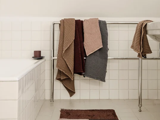 Discover our range of towels and freshen up your bathroom into a true oasis of well-being!