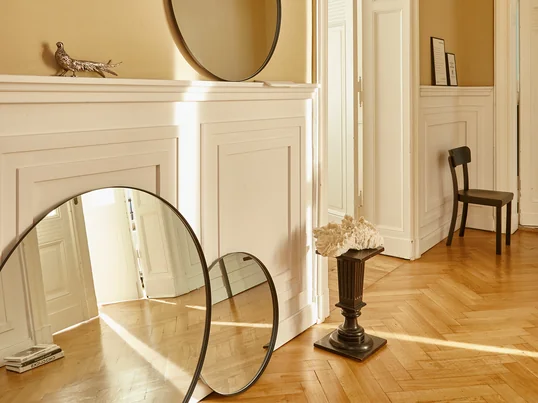 Big mirror from Yunic