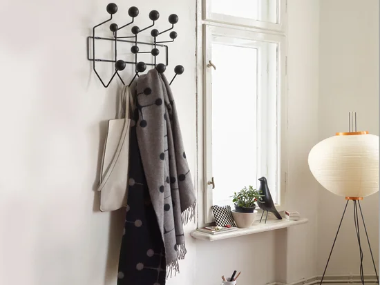 Contemporary Wall-Mounted Coat Rack Inspiration: Stylish Space Savers