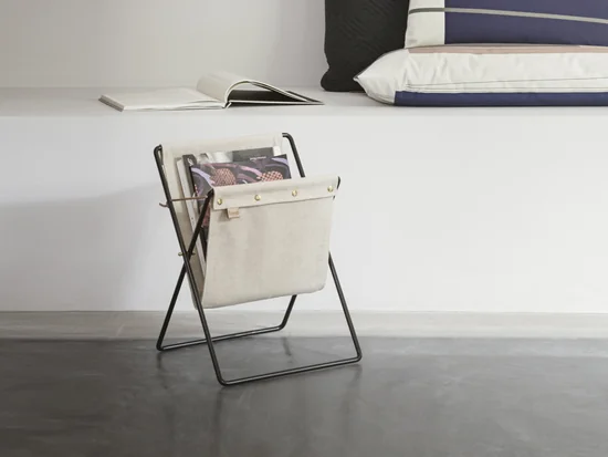 Magazine holder | Connox
