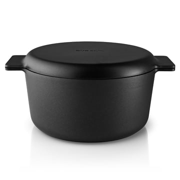 Saucepan with Lid and Wooden Handle by Morsø