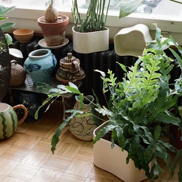 Riihitie planter (form A) by Artek