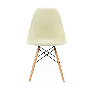 Vitra - Eames fiberglass side chair dsw | Connox