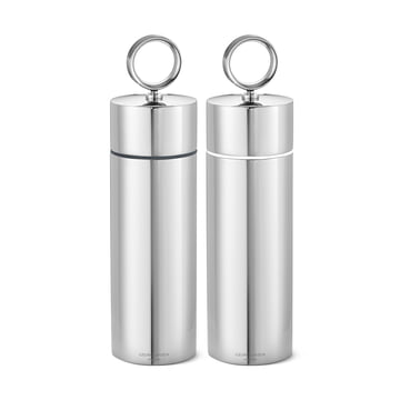 https://cdn.connox.com/m/100106/265408/media/georg-jensen/Bernadotte/Georg-Jensen-Bernadotte-Salz-und-Pfeffermuehlen-Set-Edelstahl.jpg