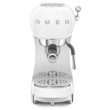 https://cdn.connox.com/m/100106/662214/media/Smeg/Espresso-Kaffeemaschine/Smeg-Espresso-Kaffeemaschine-mit-Siebtraeger-ECF02-weiss-Tritan-Renew.jpg