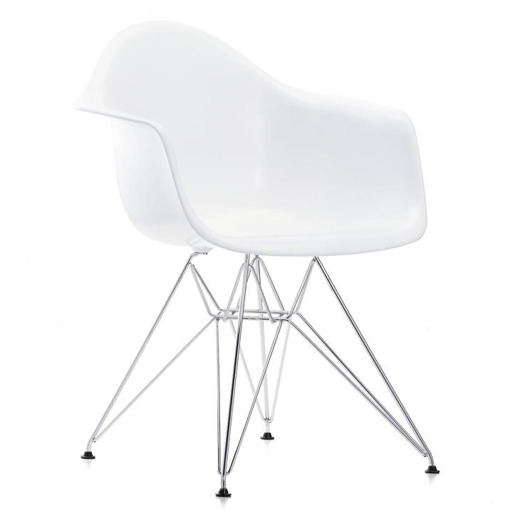 Eames Plastic Armchair DAR by Vitra in chrome / white