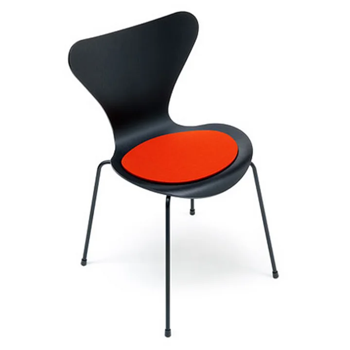 Felt pad for Jacobsen Series 7 chair by Hey Sign