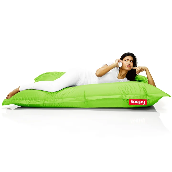 Beanbag Original - Situation woman on beanbag, green from Fatboy