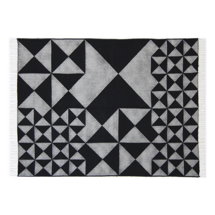 Mirror Throw from Verpan in black