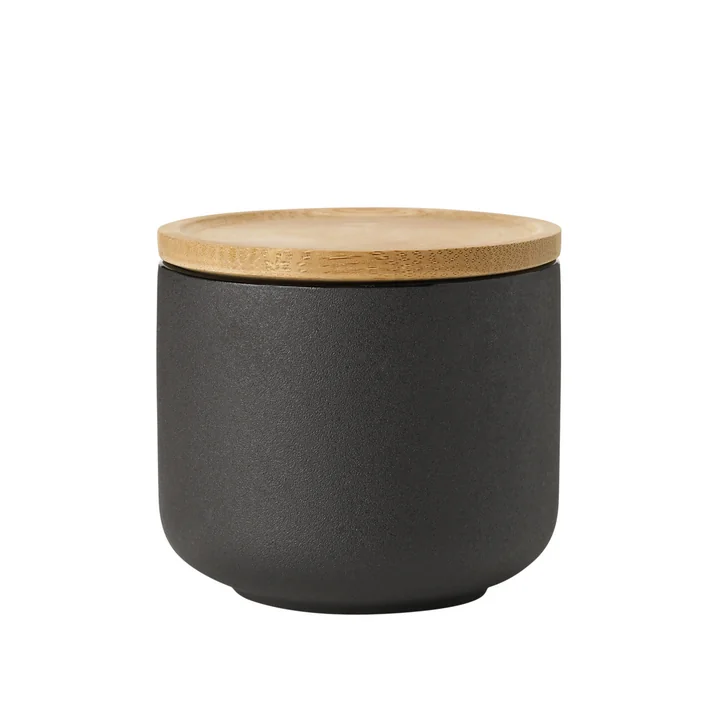 Theo Tea mug with lid from Stelton
