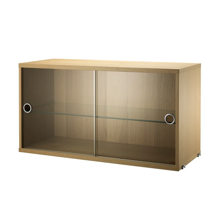 Display cabinet with sliding doors in glass 78 x 30 cm from String in oak