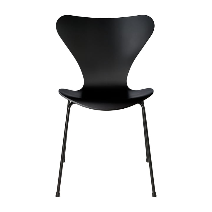 Series 7 chair, monochrome black, 4 6. 5 cm from Fritz Hansen
