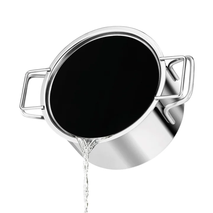 Decanting lid by Eva Trio