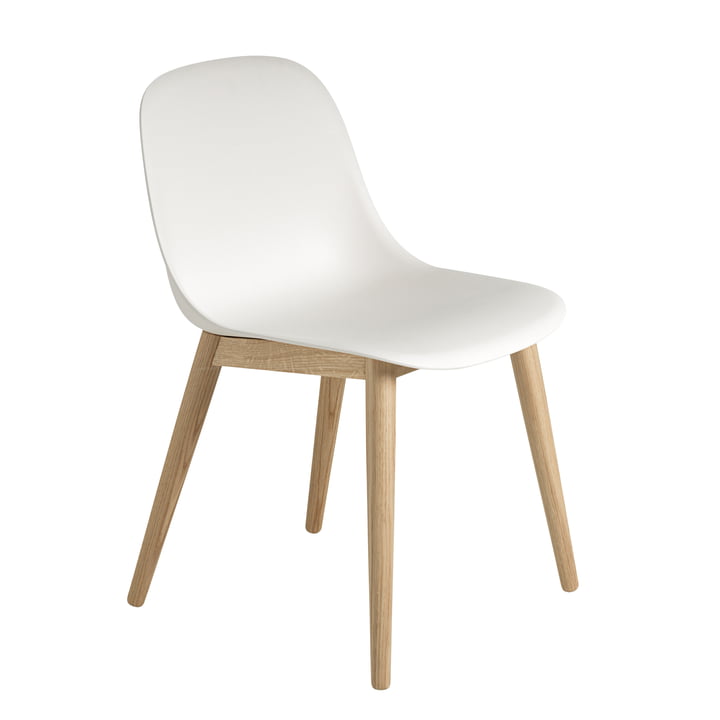 Fiber Side Chair Wood Base from Muuto in oak / white