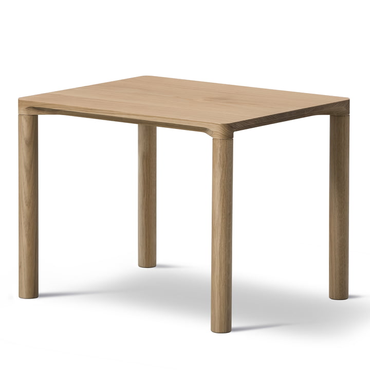 Piloti Sofa table 39 x 46,5 cm from Fredericia oak wood