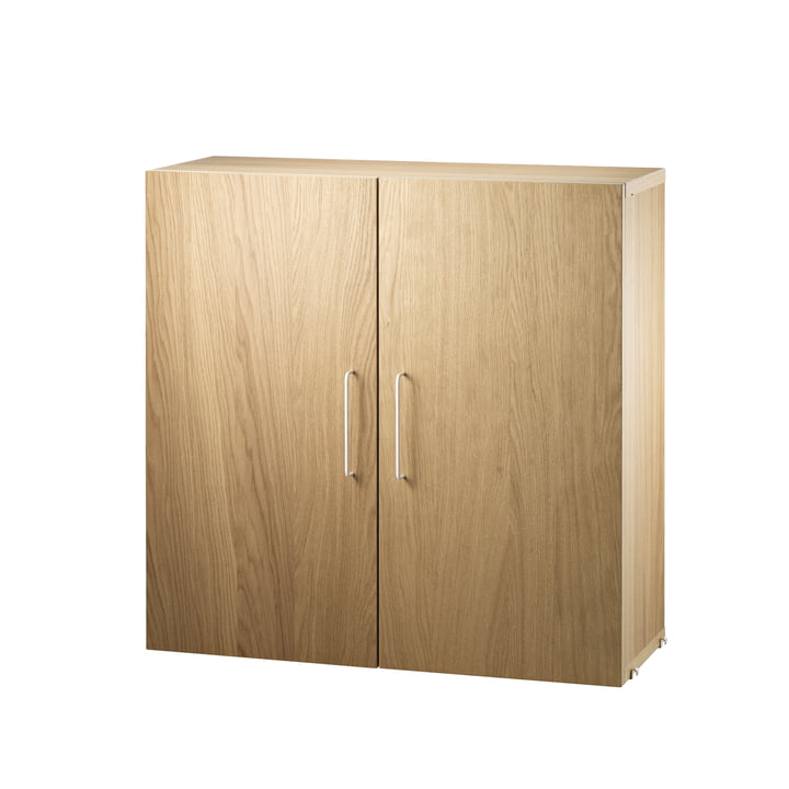 Cabinet module with two shelves from String in oak