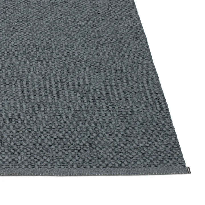 Pappelina - Svea Carpet, granit / black metallic