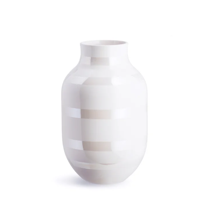 Omaggio Vase H 305 from Kähler Design in mother of pearl