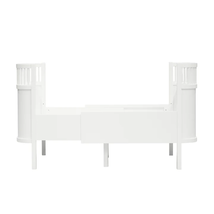 The Sebra bed Junior & Grow from Sebra in white