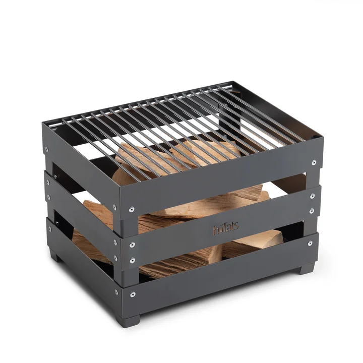 Crate grill grate with Crate fire basket from höfats