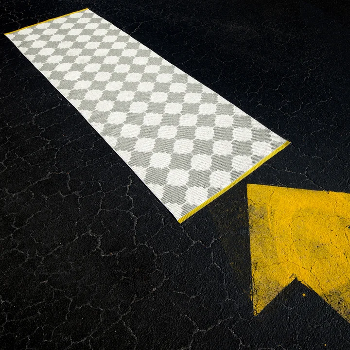 Marre reversible carpet (70 cm) by Pappelina 